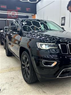 جیپ گراند شیرۆکی